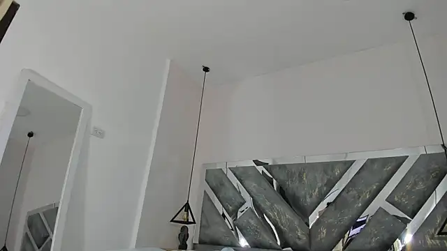 victoria cooper3 online show from December 2025 10:03:02 AM