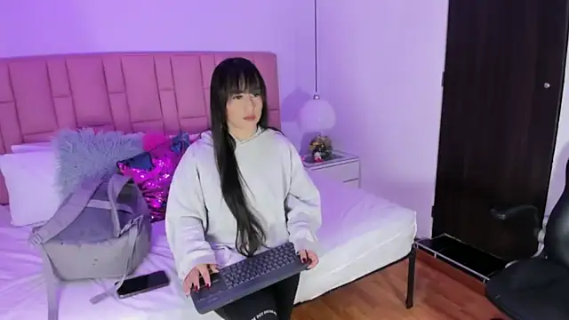 victoria cooper3 online show from January 2026 11:58:01 AM