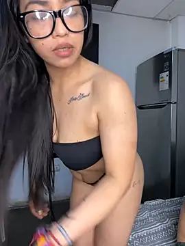 fullpasionkv220 online show from October 2025 12:25:02 AM