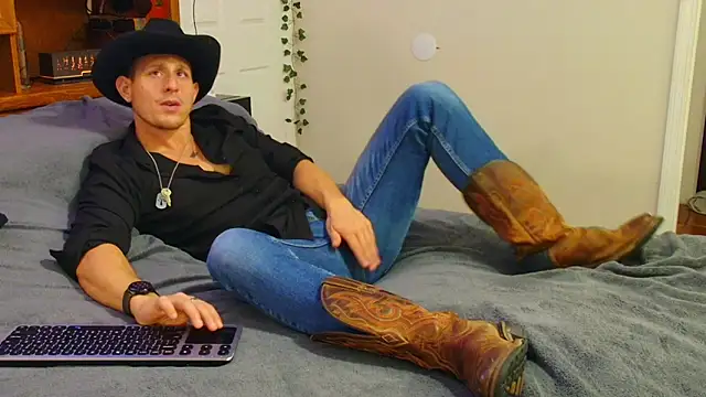 zack Fisher online show from December 2025 01:39:01 AM