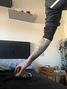 Snapshot of culoroto97 chatting on February 2026 12:27:01 PM culoroto97 online show from February 2026 12:27:01 PM