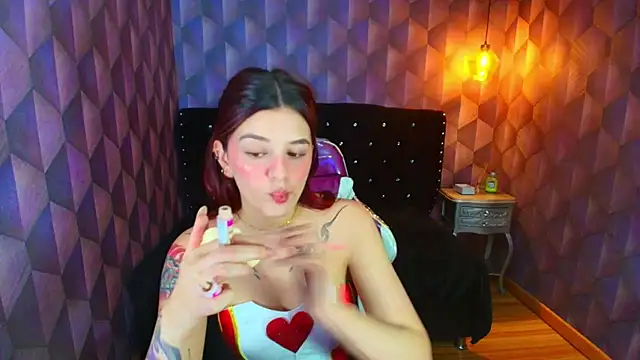 LiaHarryis online show from October 2025 05:42:02 PM