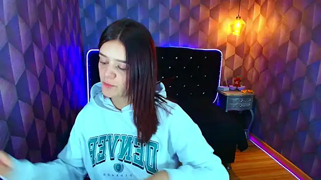 LiaHarryis online show from February 2026 06:49:02 PM