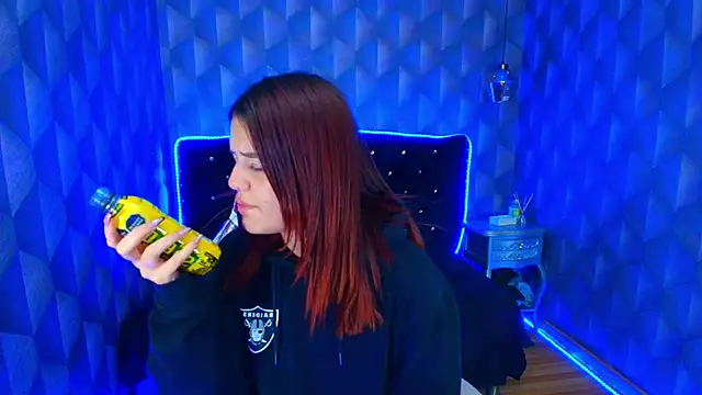 LiaHarryis online show from November 2025 07:53:01 AM