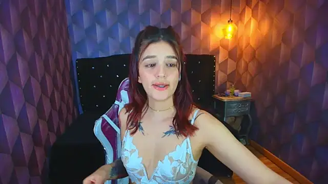 LiaHarryis online show from November 2025 06:03:01 PM