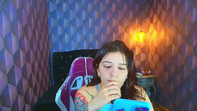 LiaHarryis online show from March 2026 06:56:01 PM