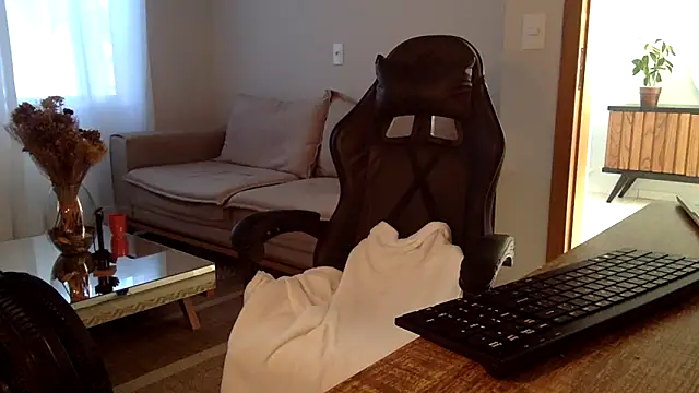 Smoker Ginger online show from March 2026 11:32:02 AM