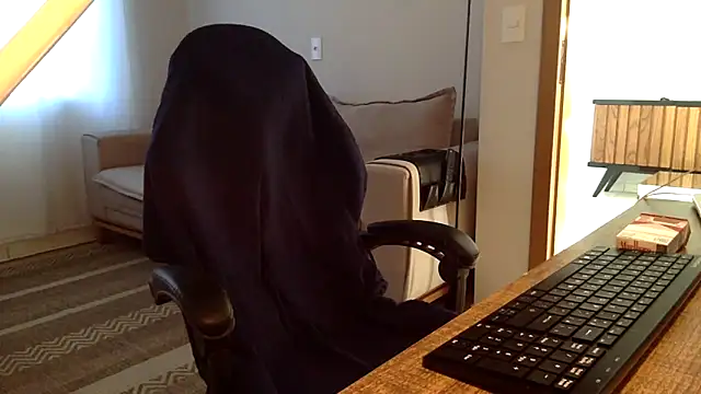 Smoker Ginger online show from March 2026 11:19:02 AM