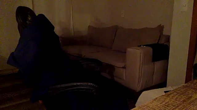 Smoker Ginger online show from February 2026 01:39:01 AM