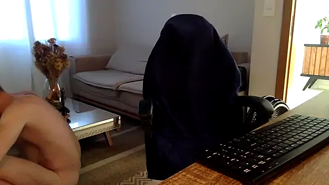 Smoker Ginger online show from March 2026 11:37:02 AM