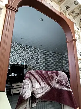 Lady nice cat online show from December 2025 03:00:02 AM