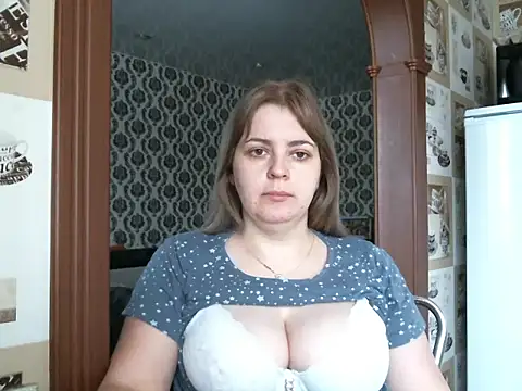 Lady nice cat online show from November 2025 02:15:02 AM