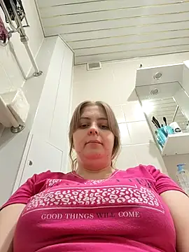 Lady nice cat online show from February 2026 11:22:02 AM