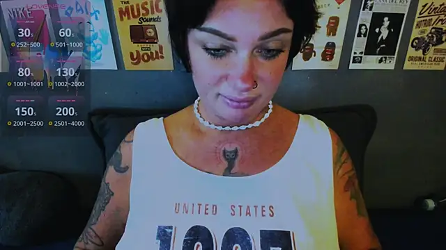 EllieOz online show from May 2026 02:44:02 PM