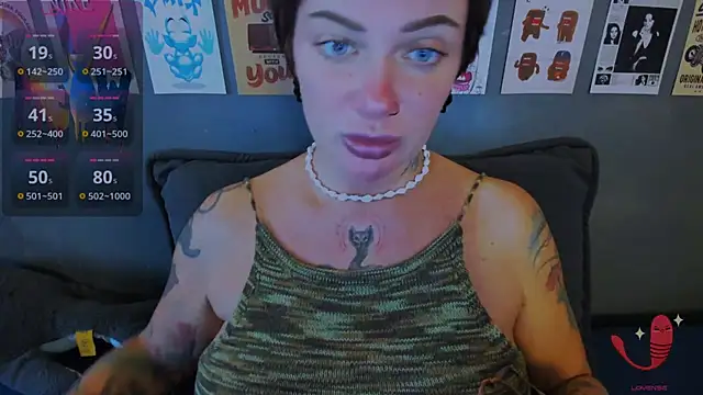 EllieOz online show from July 2026 03:05:01 PM