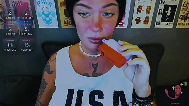 EllieOz online show from May 2026 04:25:01 PM