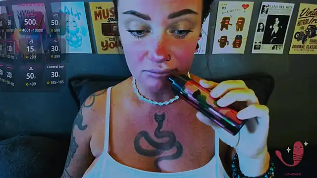 EllieOz online show from April 2026 01:51:01 PM