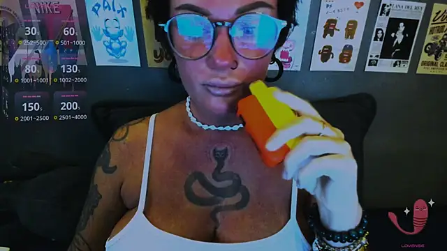 EllieOz online show from May 2026 04:12:02 PM