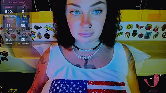 Snapshot of EllieOz chatting on November 2025 04:18:02 PM EllieOz online show from November 2025 04:18:02 PM