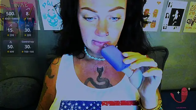 EllieOz online show from April 2026 05:38:01 PM