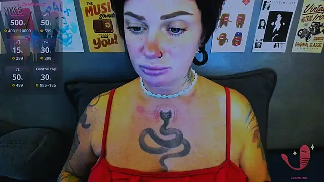 EllieOz online show from May 2026 05:16:02 PM