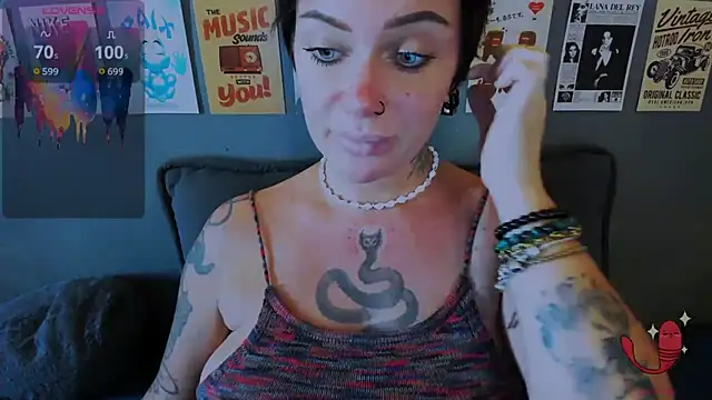 EllieOz online show from July 2026 03:08:02 PM