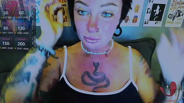 EllieOz online show from May 2026 06:05:02 PM