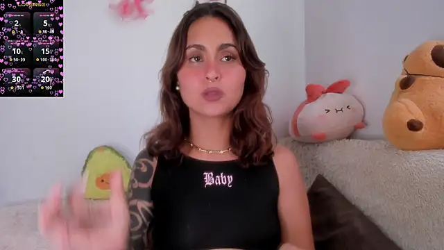 Snapshot of Violette-Ramirez01 chatting on November 2025 06:25:01 PM Violette-Ramirez01 online show from November 2025 06:25:01 PM