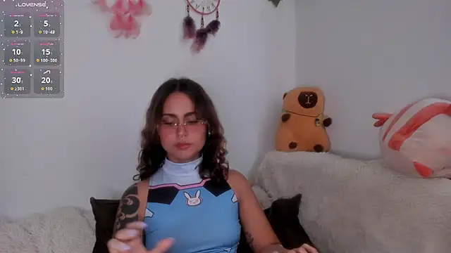 Snapshot of Violette-Ramirez01 chatting on February 2026 08:08:01 PM Violette-Ramirez01 online show from February 2026 08:08:01 PM