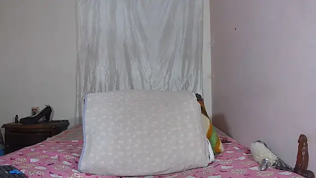Snapshot of hazisabel chatting on July 2026 04:43:02 AM hazisabel online show from July 2026 04:43:02 AM