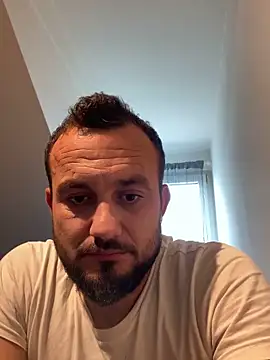 cosmin9000 online show from October 2025 10:27:01 AM
