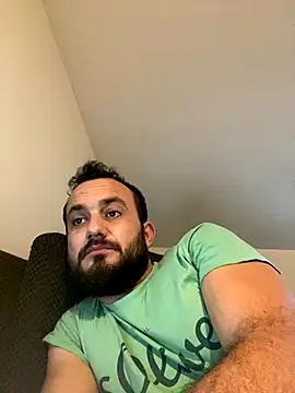 cosmin9000 online show from November 2025 07:46:02 AM