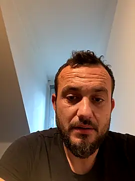 cosmin9000 online show from October 2025 06:38:01 AM