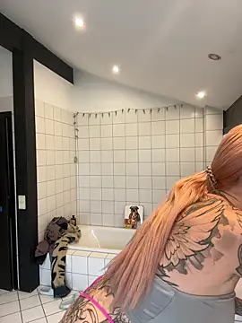 Snapshot of Stella-Kink chatting on November 2025 02:10:01 PM Stella-Kink online show from November 2025 02:10:01 PM