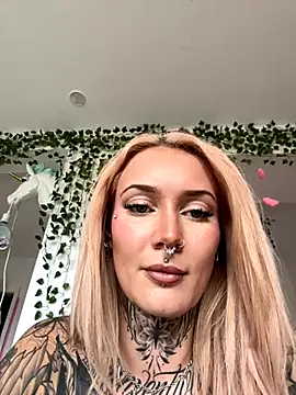 Snapshot of Stella-Kink chatting on October 2025 11:40:02 AM Stella-Kink online show from October 2025 11:40:02 AM