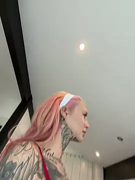 Stella-Kink online show from April 2026 10:06:01 AM