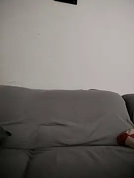 LauraBaby online show from October 2025 01:54:02 PM