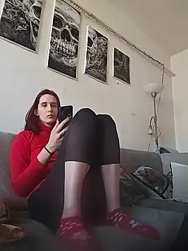 LauraBaby online show from April 2026 11:01:01 AM