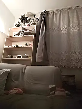 LauraBaby online show from February 2026 04:01:01 PM