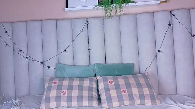 nahomi campbell online show from March 2026 08:43:02 PM