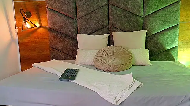 nahomi campbell online show from October 2025 07:35:01 PM