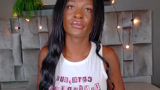 Snapshot of nahomi_campbell chatting on July 2026 08:31:01 PM nahomi campbell online show from July 2026 08:31:01 PM