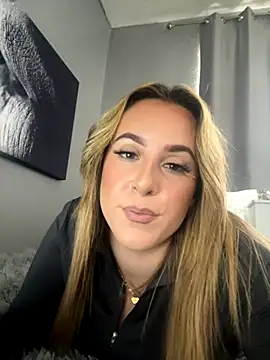 Snapshot of Miss_emilee chatting on October 2025 11:00:01 AM Miss emilee online show from October 2025 11:00:01 AM