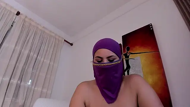 Amina hafsa online show from February 2025 11:19:02 PM