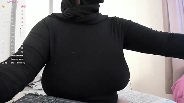 Amina hafsa online show from March 2026 08:03:01 PM