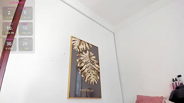 Amina hafsa online show from April 2026 07:58:02 PM