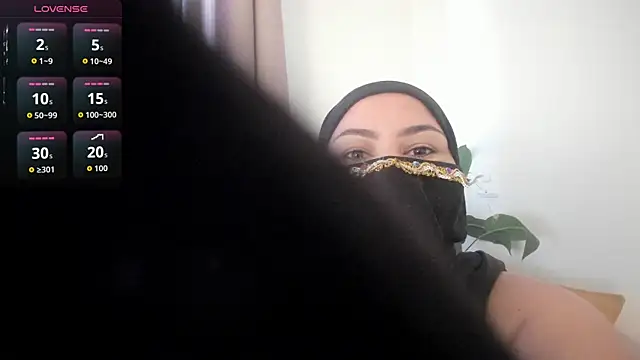 Snapshot of Amina_hafsa chatting on May 2026 01:43:02 PM Amina hafsa online show from May 2026 01:43:02 PM
