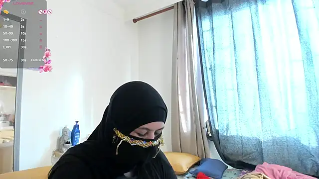 Snapshot of Amina_hafsa chatting on June 2026 09:23:01 PM Amina hafsa online show from June 2026 09:23:01 PM