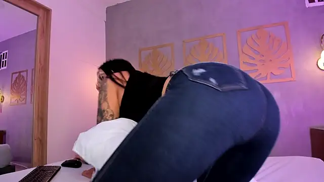 Snapshot of majo_rosse_ chatting on October 2025 06:52:01 PM majo rosse online show from October 2025 06:52:01 PM