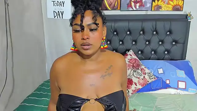 miss-jackson1 online show from February 2025 04:10:01 AM